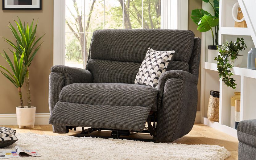 La-Z-Boy Milwaukee Fabric Love Chair Manual Recliner | La-Z-Boy Milwaukee Sofa Range | ScS