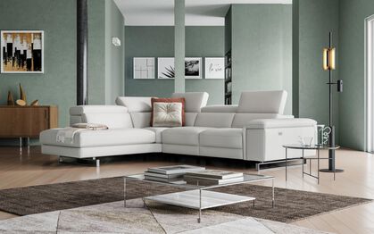 Delebio 2 Corner 3 with Right Hand Facing Power and Left Hand Facing Chaise & Ottoman | Delebio Sofa Range | ScS